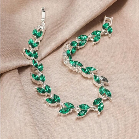 Emerald Green Leaf Tennis Bracelet - Picture 2 of 5